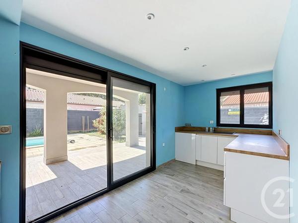 Maison à vendre  6 pièces - 146,30 m 2   CERET  - 66