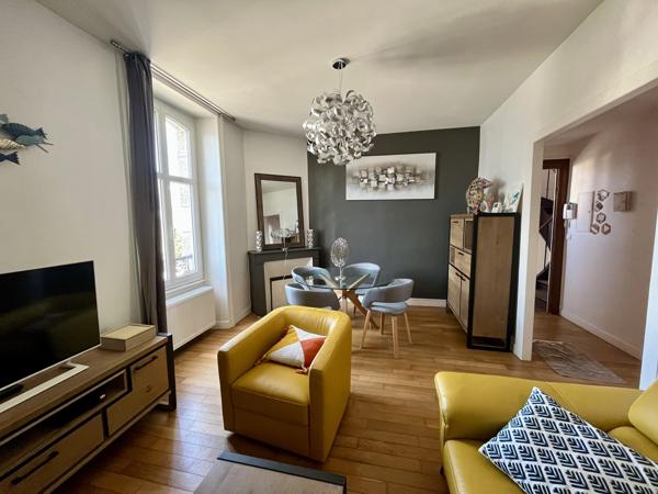 Appartement de caractère 2 chambres à Vendre