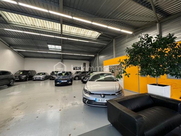 Local d'activité de 330 m²