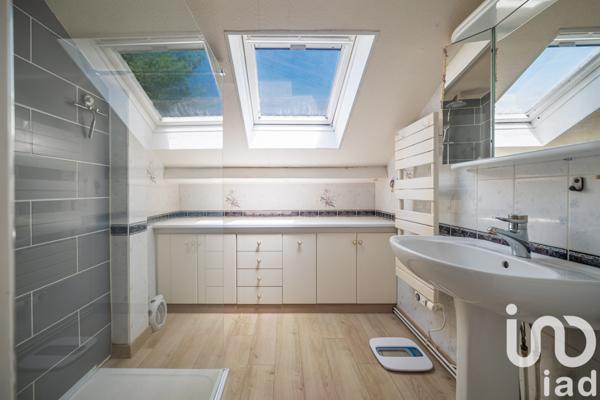 Maison à vendre 9 pièces 182 m² Guécélard