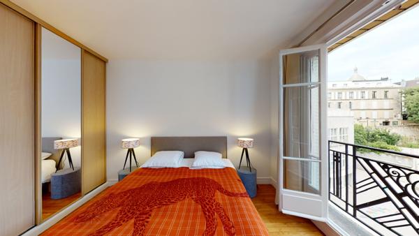 Paris (75018) Lumière, charme et vue