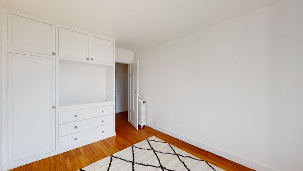 Paris (75018) Lumière, charme et vue