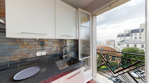 Paris (75018) Lumière, charme et vue