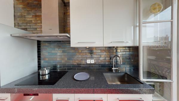 Paris (75018) Lumière, charme et vue