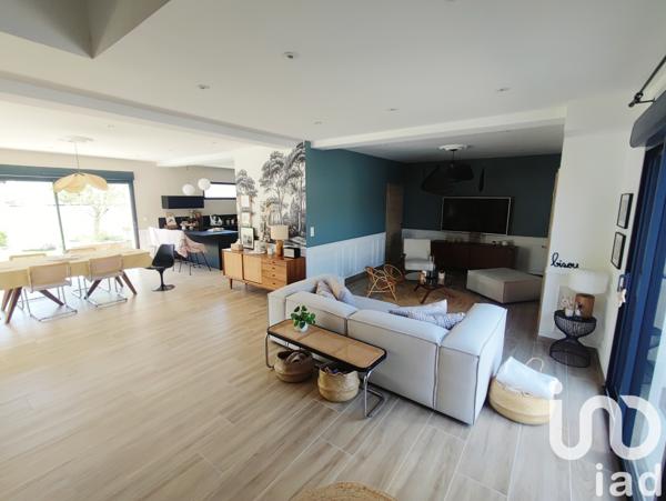 Maison à vendre 6 pièces 168 m² La Chapelle-Saint-Luc