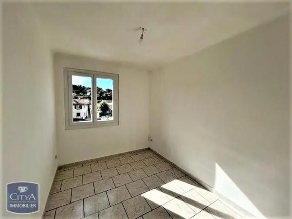 Appartement à louer 4 pièces 68.39m²