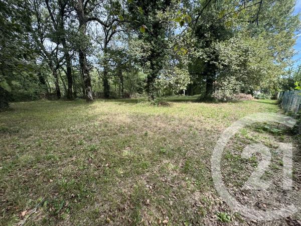 Terrain à vendre  13760 m 2   NEGREPELISSE  - 82