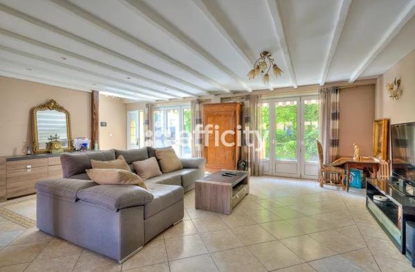 Maison 9 pièces - 238 m²