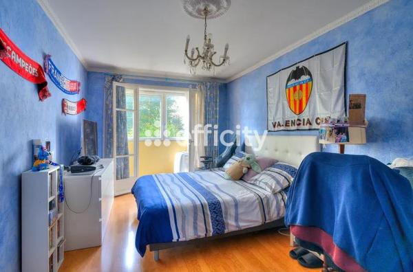 Maison 9 pièces - 238 m²