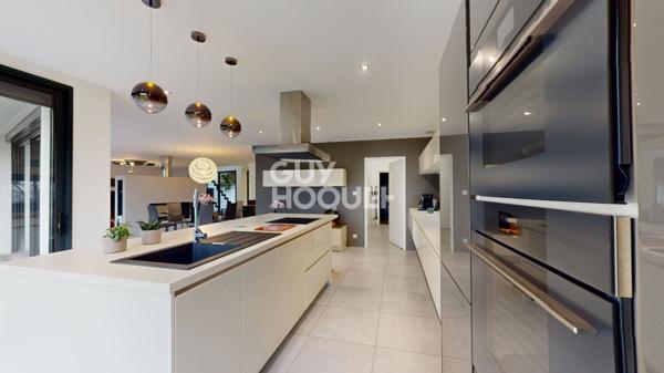 Maison d'architecte type californienne ? design, lumière et confort absolu