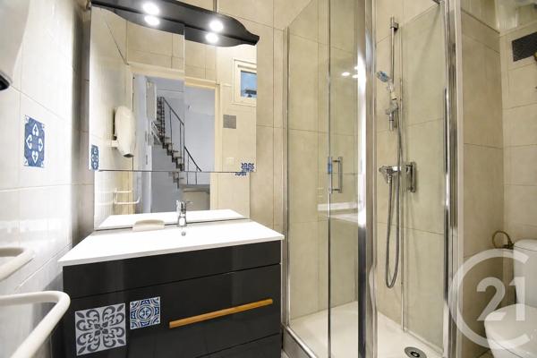 Appartement Studio à vendre  1 pièce - 25,06 m 2   VICHY  - 03