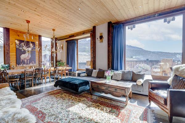 Ancienne grange savoyarde rénovée