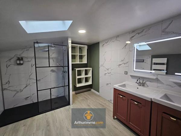 Vente Maison 9 pièces 177 m2 à La Grève-sur-Mignon