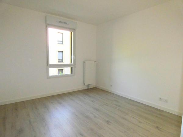 Appartement de 42 m² situé dans un quartier prisé de Vitré, ascenseur, balcon