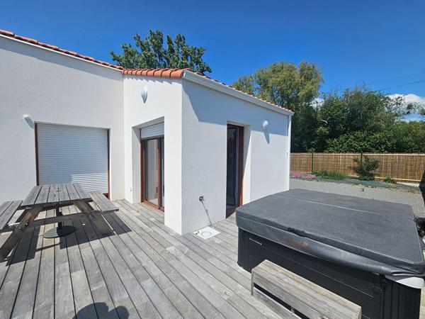 Vente maison Saint Jean De Monts : 162 025 € - AJP Immobilier St-Gilles-Croix-de-Vie