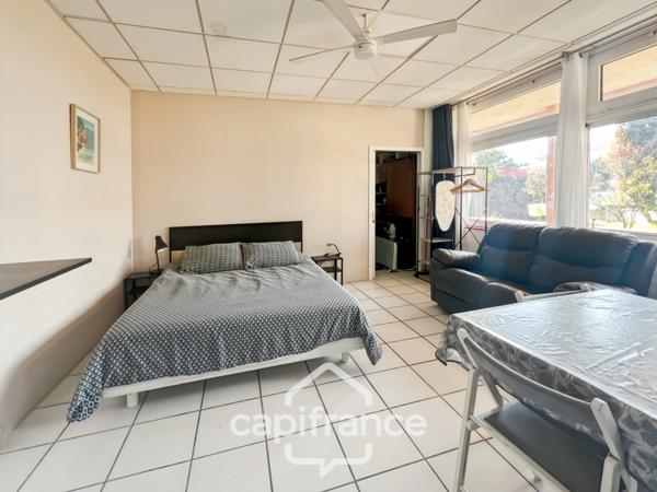 Local/bureau à vendre LA LONDE LES MAURES (83) - MURS À VENDRE