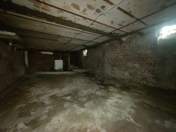 MAISON DE CHARME RENOVEE DE 160 M² HABITABLE AVEC GARAGE ET JARDIN SUR UN TERRAIN CLOS DE 250 M² AU CALME Beauvais (60000)