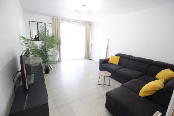 BOISSY-SAINT-LÉGER – À 10 MINUTES À PIED DU RER | F4 DE 84 M² AVEC BALCON, CAVE ET PARKING