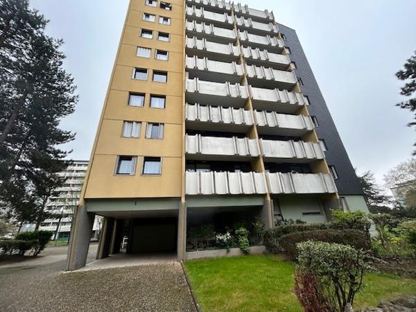 BOISSY-SAINT-LÉGER – À 10 MINUTES À PIED DU RER | F4 DE 84 M² AVEC BALCON, CAVE ET PARKING
