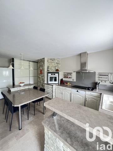 Maison à vendre 7 pièces 168 m² Saint-Agnant