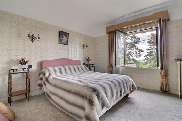 Maison Saint Leu La Foret 7 pièce(s) 150 m2 + DEPENDANCE + GARAGE + SOUS SOL
