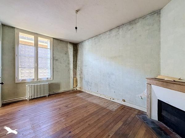 Maison 93 415 € Angoulême 4 p 79 m² DPE F
