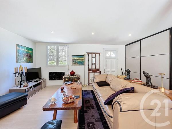 Maison à vendre  4 pièces - 104,89 m 2   LE CHAMBON SUR LIGNON  - 43