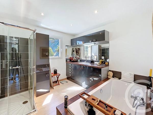 Maison à vendre  4 pièces - 104,89 m 2   LE CHAMBON SUR LIGNON  - 43