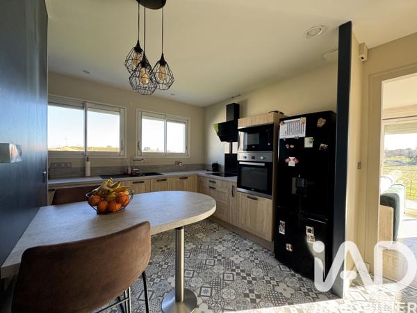 Maison à vendre 5 pièces 95 m² Saint-Martin-la-Pallu