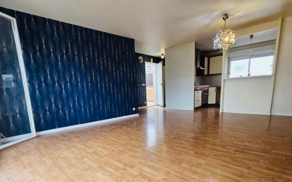 Appartement à vendre    3 pièces • 63 m2 Stains