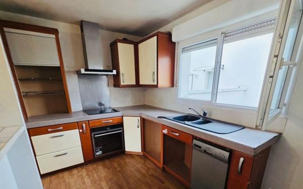 Appartement à vendre    3 pièces • 63 m2 Stains