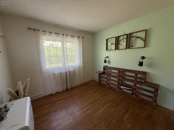 Maison à vendre à Abrest dans l'Allier (03200), ref : 2025/924-03020