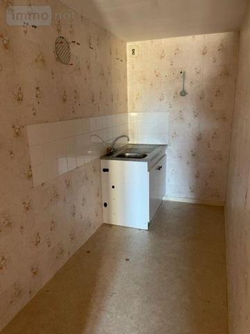 Immeuble de rapport à vendre à Saint-Junien en Haute-Vienne (87200), ref : 14757/182   
Centre-ville