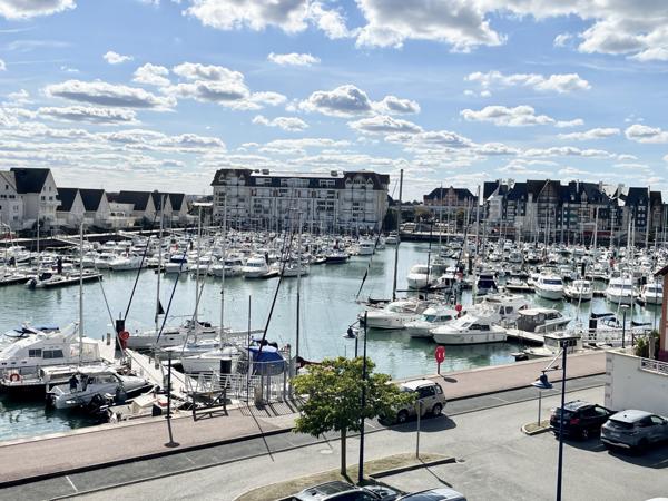 Port Guillaume - Studio en parfait état avec vues sur le port et la mer