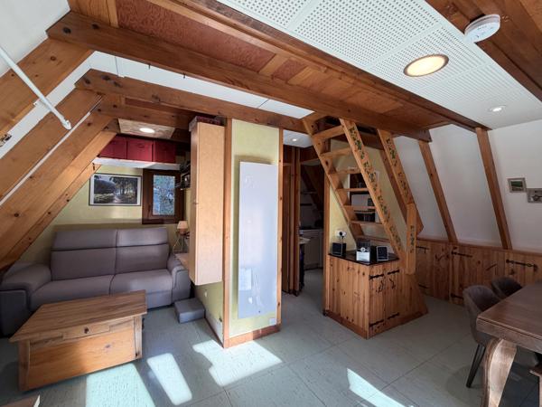 Saint-Pierre-d'Entremont (73670) Chalet à la montagne - coup de coeur assuré ! Vue dominante à 180° à couper le souffle