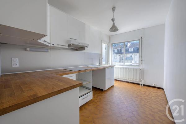 Appartement T4 à vendre  4 pièces - 95,13 m 2   CHAMBERY  - 73
