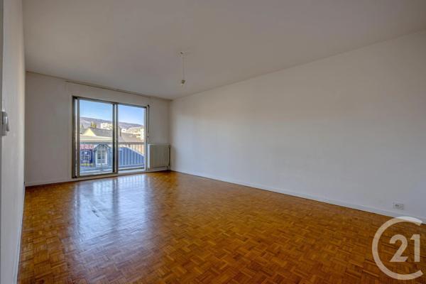 Appartement T4 à vendre  4 pièces - 95,13 m 2   CHAMBERY  - 73