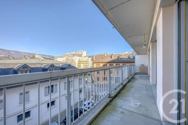 Appartement T4 à vendre  4 pièces - 95,13 m 2   CHAMBERY  - 73
