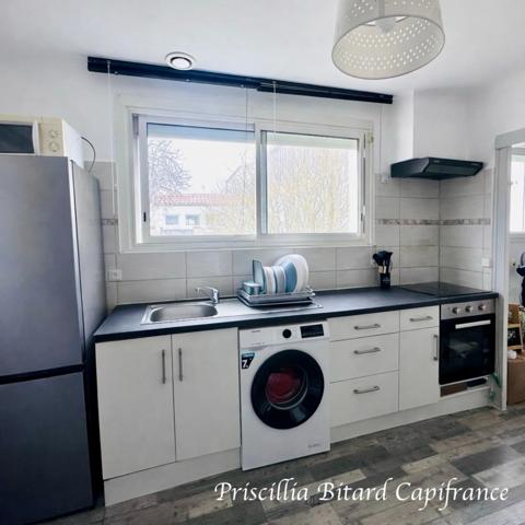 Aigrefeuille-d’Aunis, en hypercentre, petite maison d’environ 42 m² avec place de parking