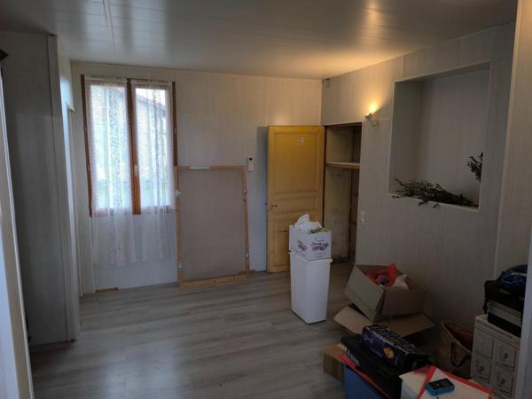 Maison 4 chambres, Jardin , 100 m² de dépendance