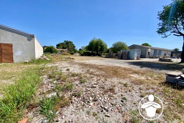 Vente                                                      Terrain
                        
                                         1334 m2                     à Casseneuil