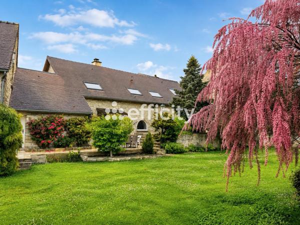 Maison
         8 pièces
        - 215 m² 270 000 € *
