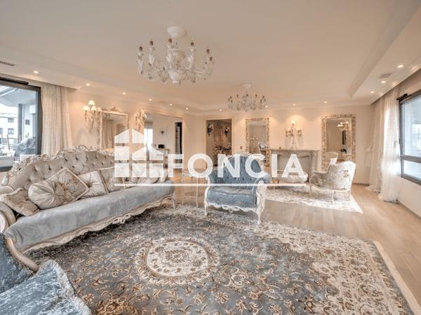 À vendre Appartement 6 pièces 203 m² - Saint-genis-pouilly 01630