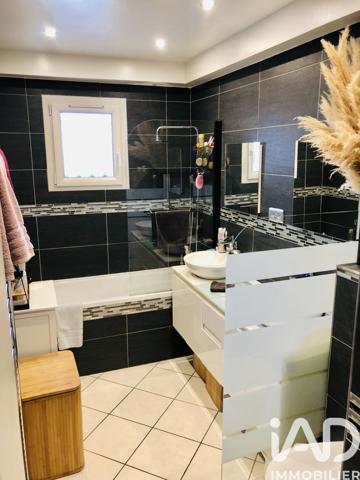 Maison à vendre 5 pièces 99 m² Savigny-le-Temple