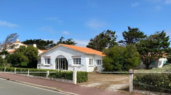 Maison à vendre P8 BRETIGNOLLES SUR MER (85), ensemble immobilier VUE MER, 2 villas balnéaires style basque sur 1 173 m².