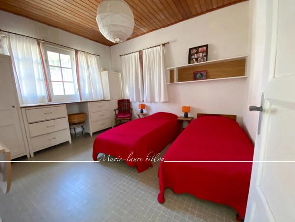 Maison à vendre P8 BRETIGNOLLES SUR MER (85), ensemble immobilier VUE MER, 2 villas balnéaires style basque sur 1 173 m².