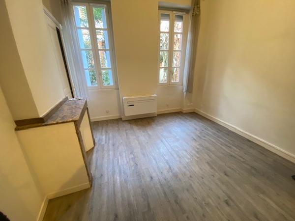 T1 Bis Quartier François Verdier" & la Place Dupuy