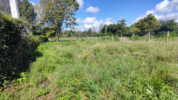 CUCQ - Quartier Roger Salengro - Terrain à bâtir- 298 m2 - Exposé SUD