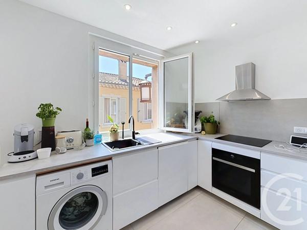 Maison à vendre  5 pièces - 94,33 m 2   MANDELIEU LA NAPOULE  - 06
