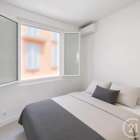 Maison à vendre  5 pièces - 94,33 m 2   MANDELIEU LA NAPOULE  - 06